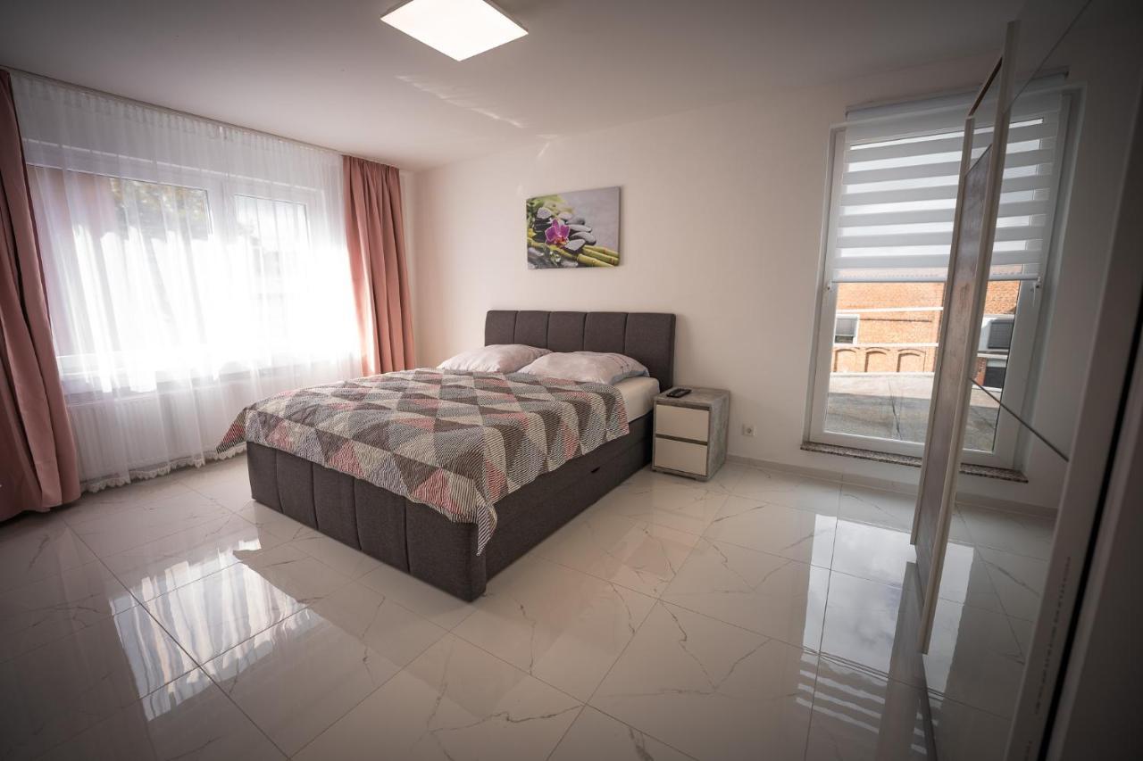 Wunderschoene Ferienwohnung In Solingen-Mitte מראה חיצוני תמונה