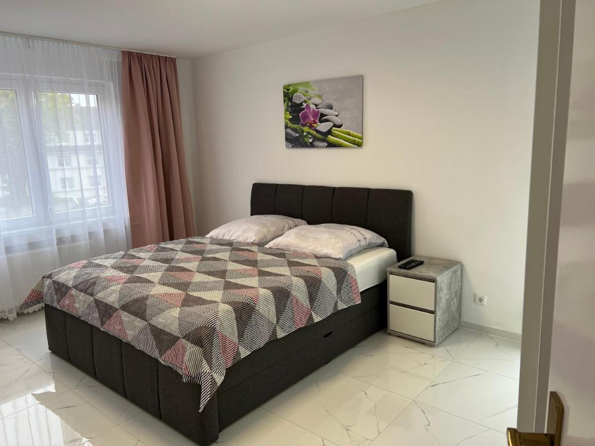 Wunderschoene Ferienwohnung In Solingen-Mitte מראה חיצוני תמונה
